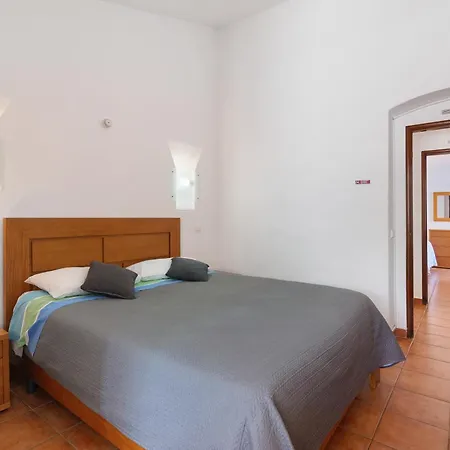 Lotus Villa, Albufeira