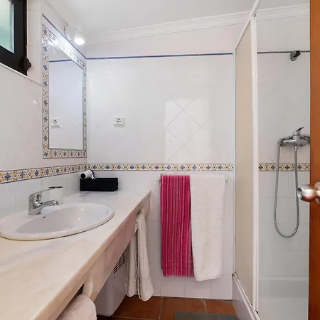 Lotus Villa, * Albufeira