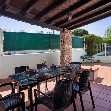 וילה Lotus Villa, *
